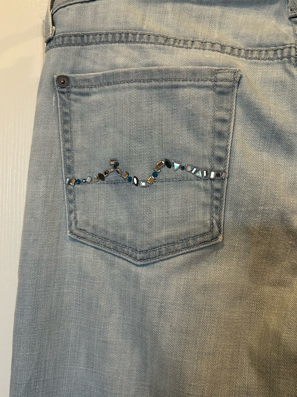 7 for all Mankind, Light Blue Embellished Jeans, Sz 29, EUC